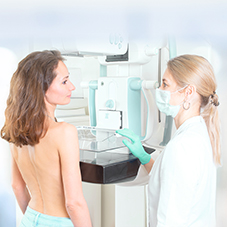 Прием гинеколога или маммолога + маммография за 5 900 руб.