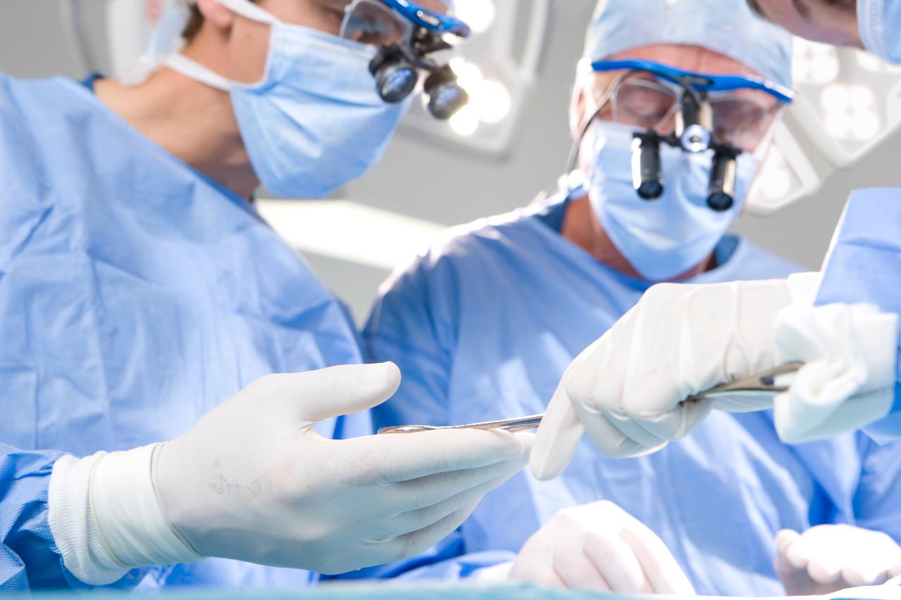 Пластика уздечки (френулопластика)