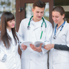 Дмитрий Хабаров прокомментировал закон об отработке выпускников медвузов